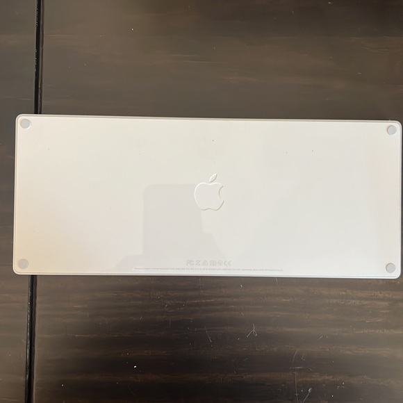 Apple keyboard - Picture 3 of 3